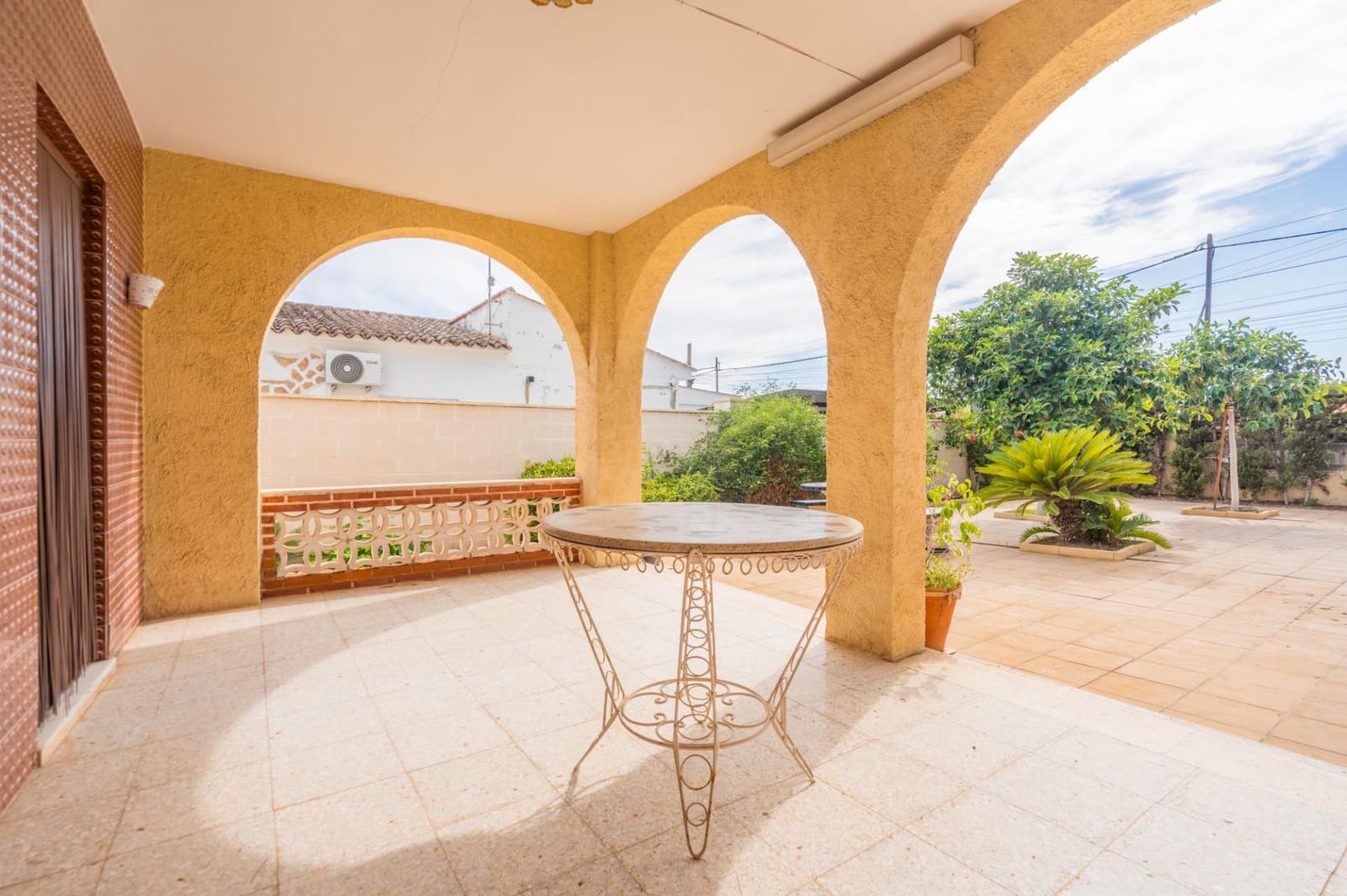 4 soverom Villa til salgs i Lliria med svømmebasseng - € 250 000 (Ref: 10086349)