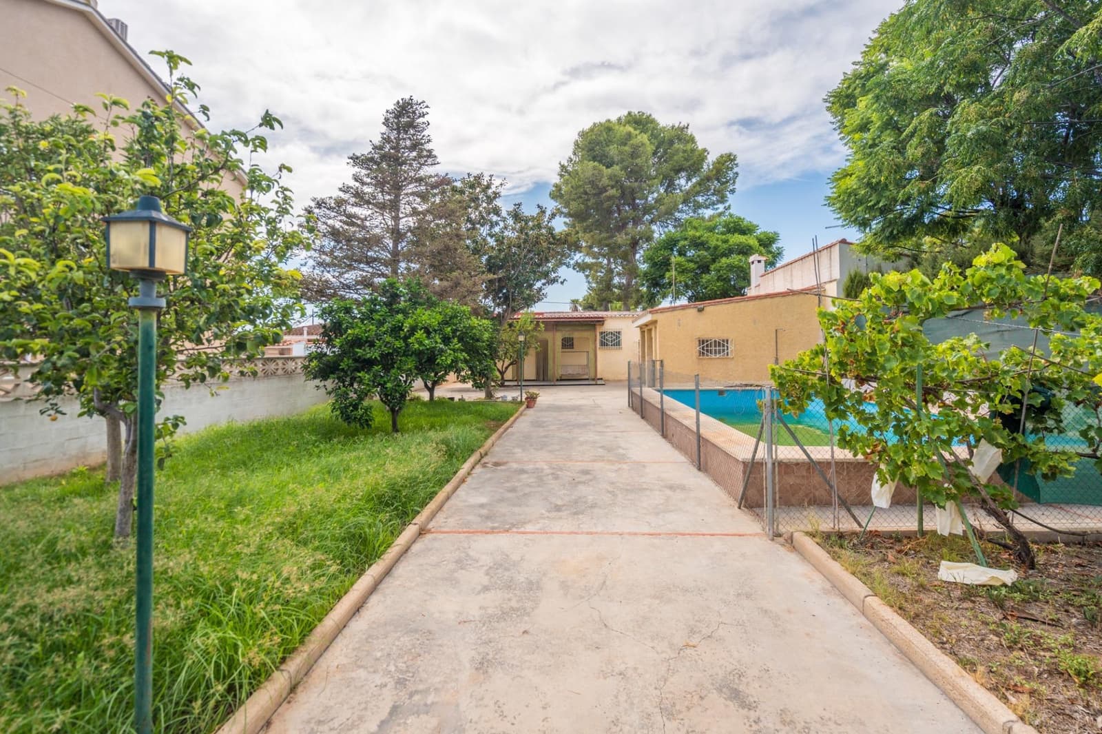4 soverom Villa til salgs i Lliria med svømmebasseng - € 250 000 (Ref: 10086349)