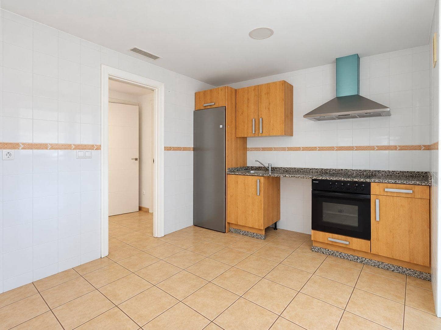 3 makuuhuone Paritalo myytävänä paikassa La Pobla de Vallbona mukana uima-altaan - 360 000 € (Ref: 10086350)