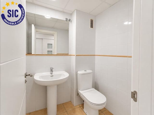 Pareado de 3 habitaciones en La Pobla de Vallbona en venta con piscina - 360.000 € (Ref: 10086350)