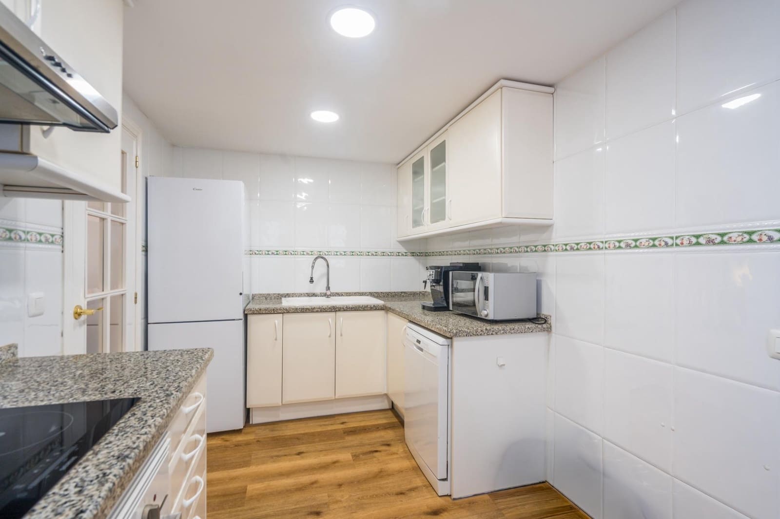 2 sypialnia Mieszkanie na sprzedaż w Betera z basenem garażem - 380 000 € (Ref: 10131798)