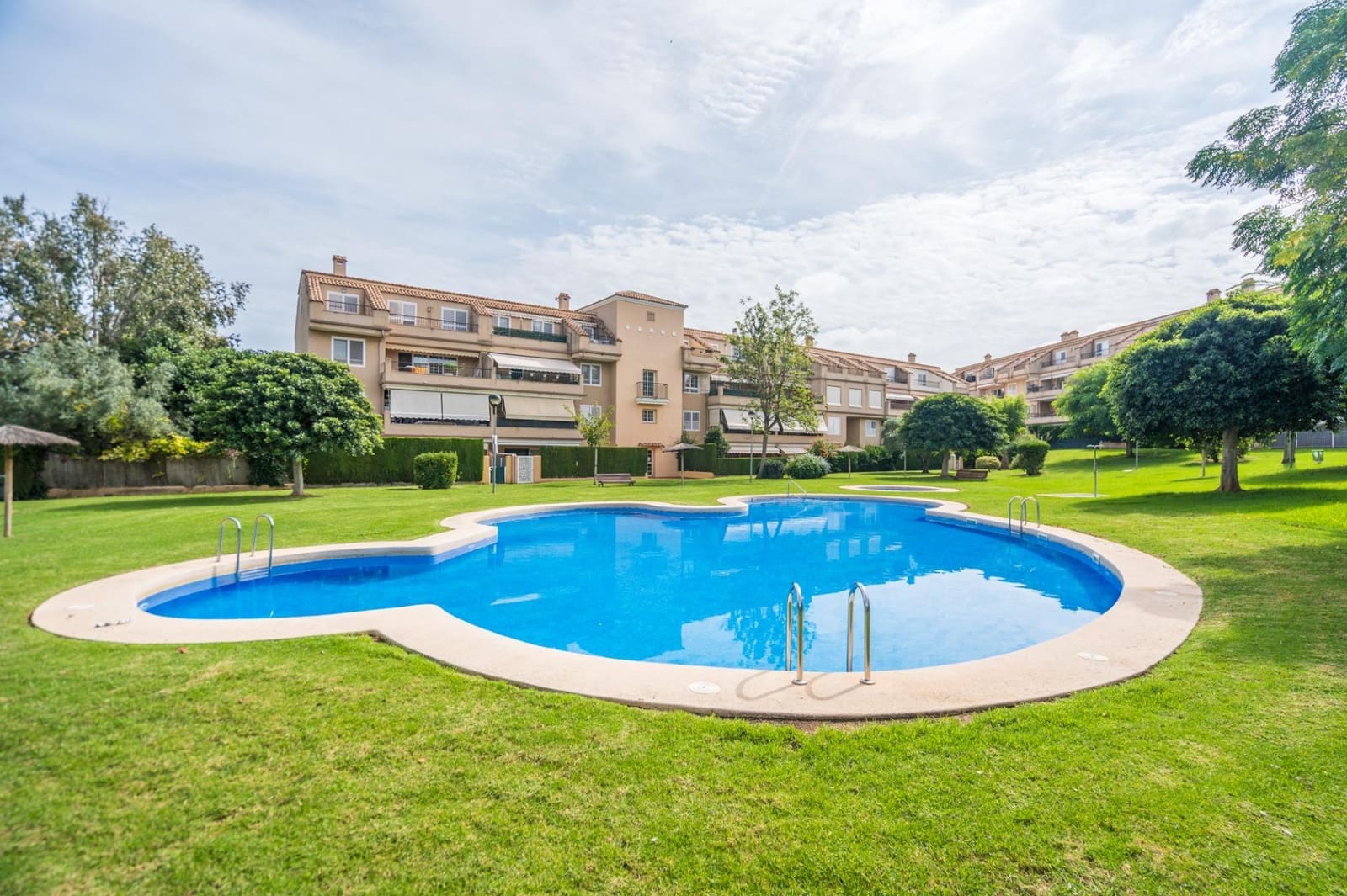 2 sypialnia Mieszkanie na sprzedaż w Betera z basenem garażem - 380 000 € (Ref: 10131798)