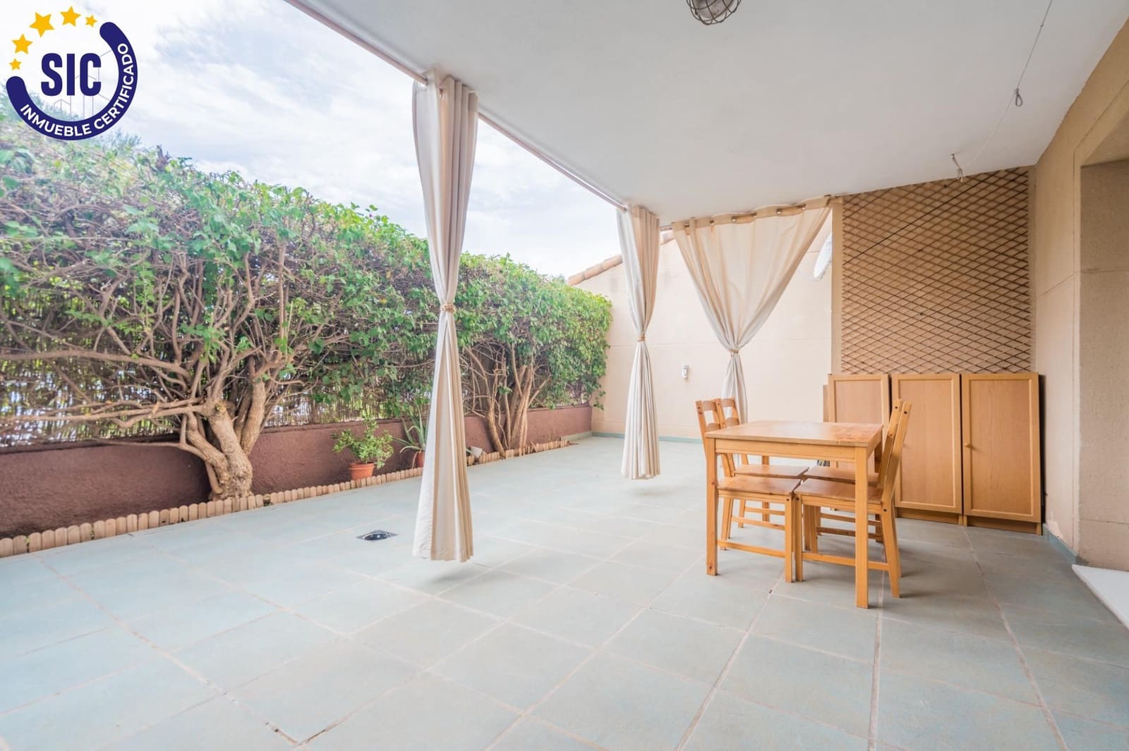 2 bedroom Flat for sale in Betera with pool garage - € 380,000 (Ref: 10131798)