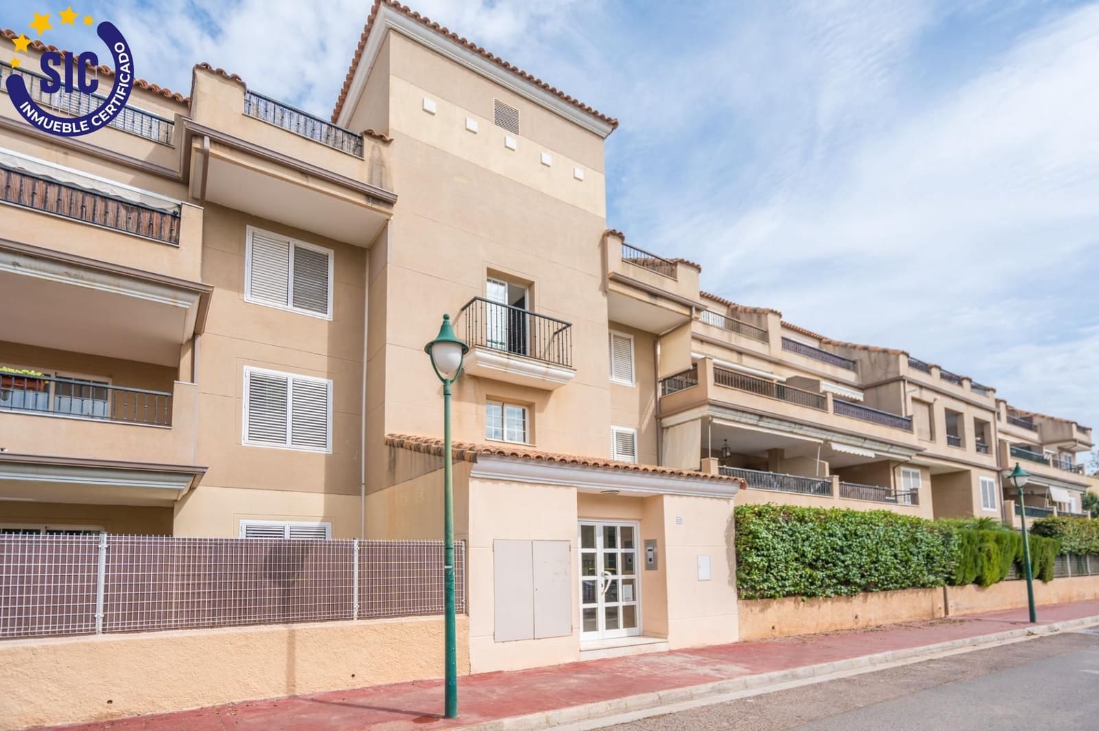 2 bedroom Flat for sale in Betera with pool garage - € 380,000 (Ref: 10131798)