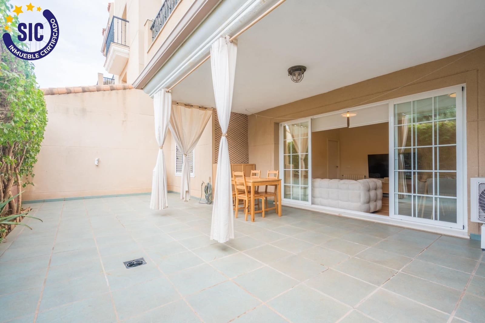2 bedroom Flat for sale in Betera with pool garage - € 380,000 (Ref: 10131798)