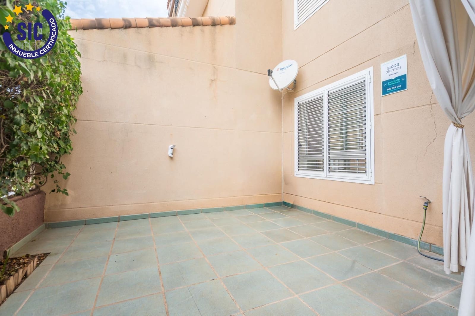 2 bedroom Flat for sale in Betera with pool garage - € 380,000 (Ref: 10131798)