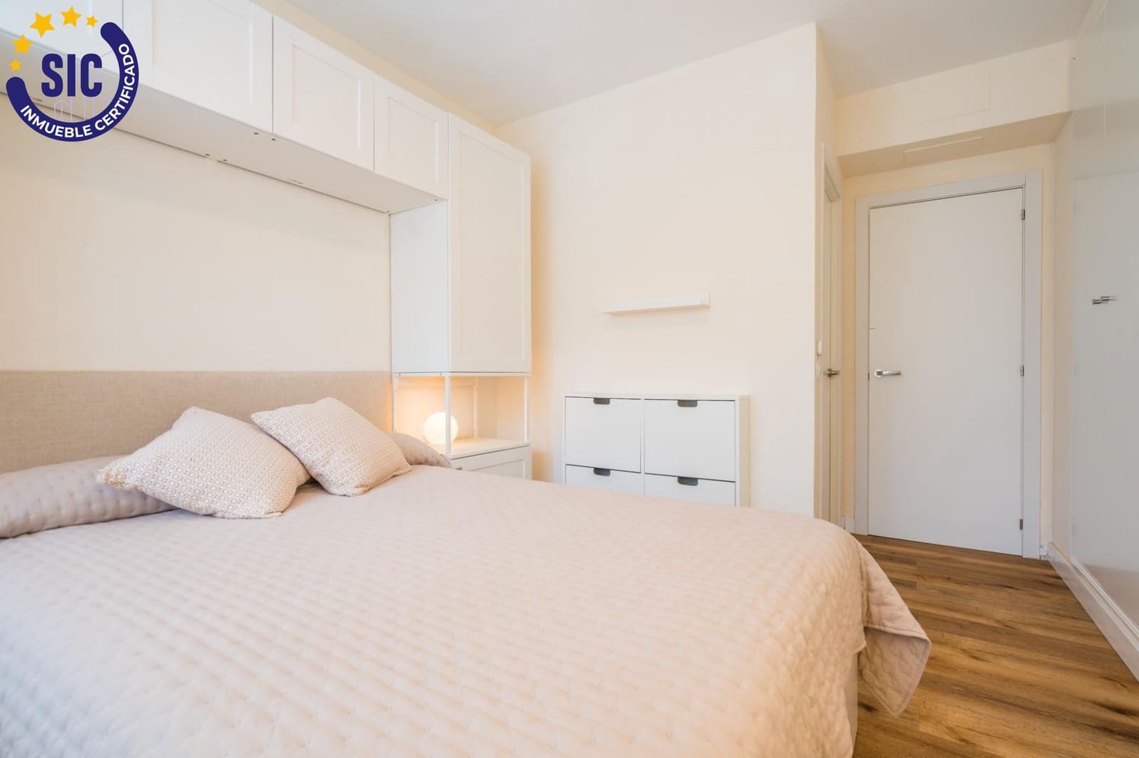 2 bedroom Flat for sale in Betera with pool garage - € 380,000 (Ref: 10131798)