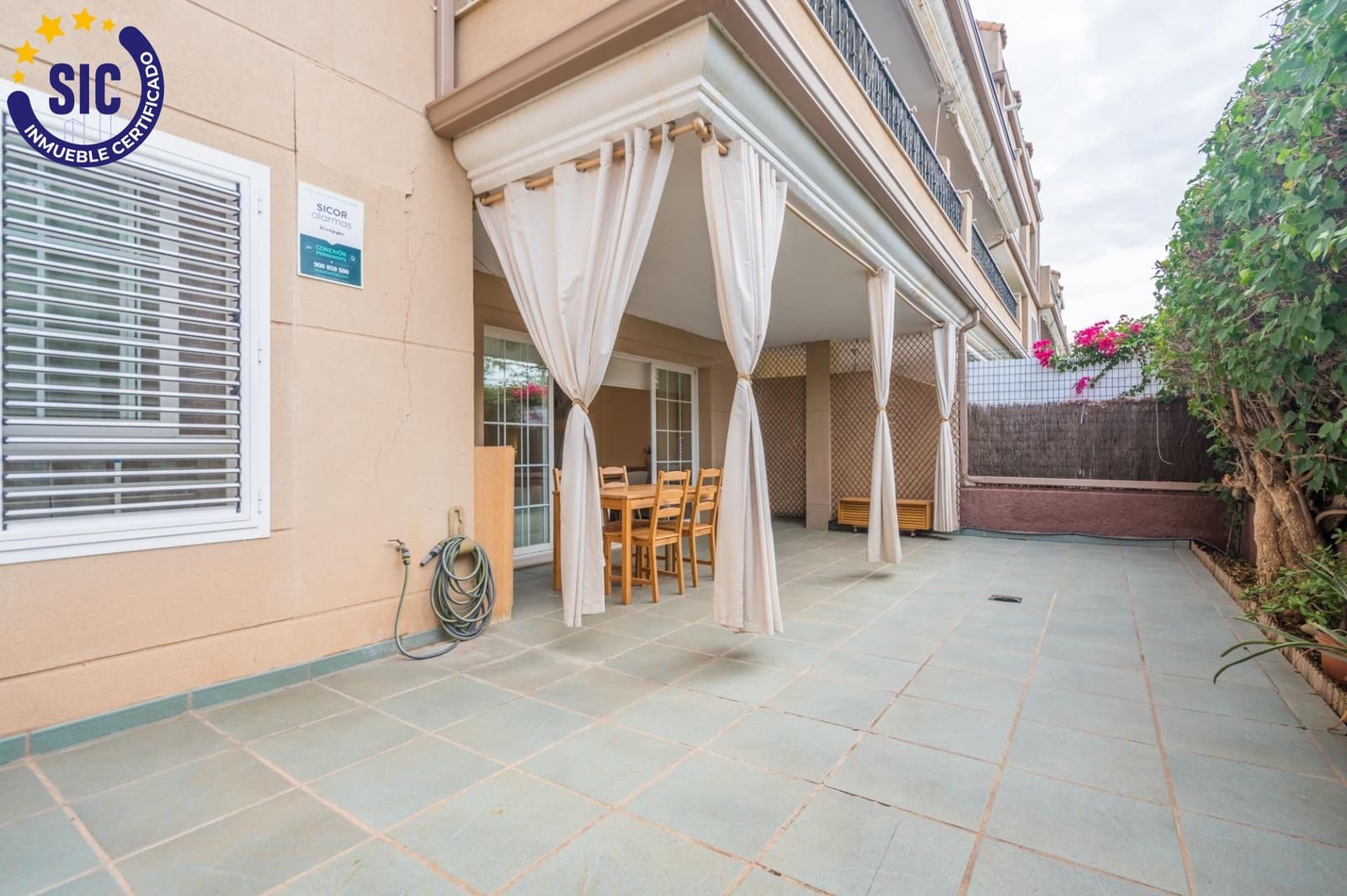 2 bedroom Flat for sale in Betera with pool garage - € 380,000 (Ref: 10131798)