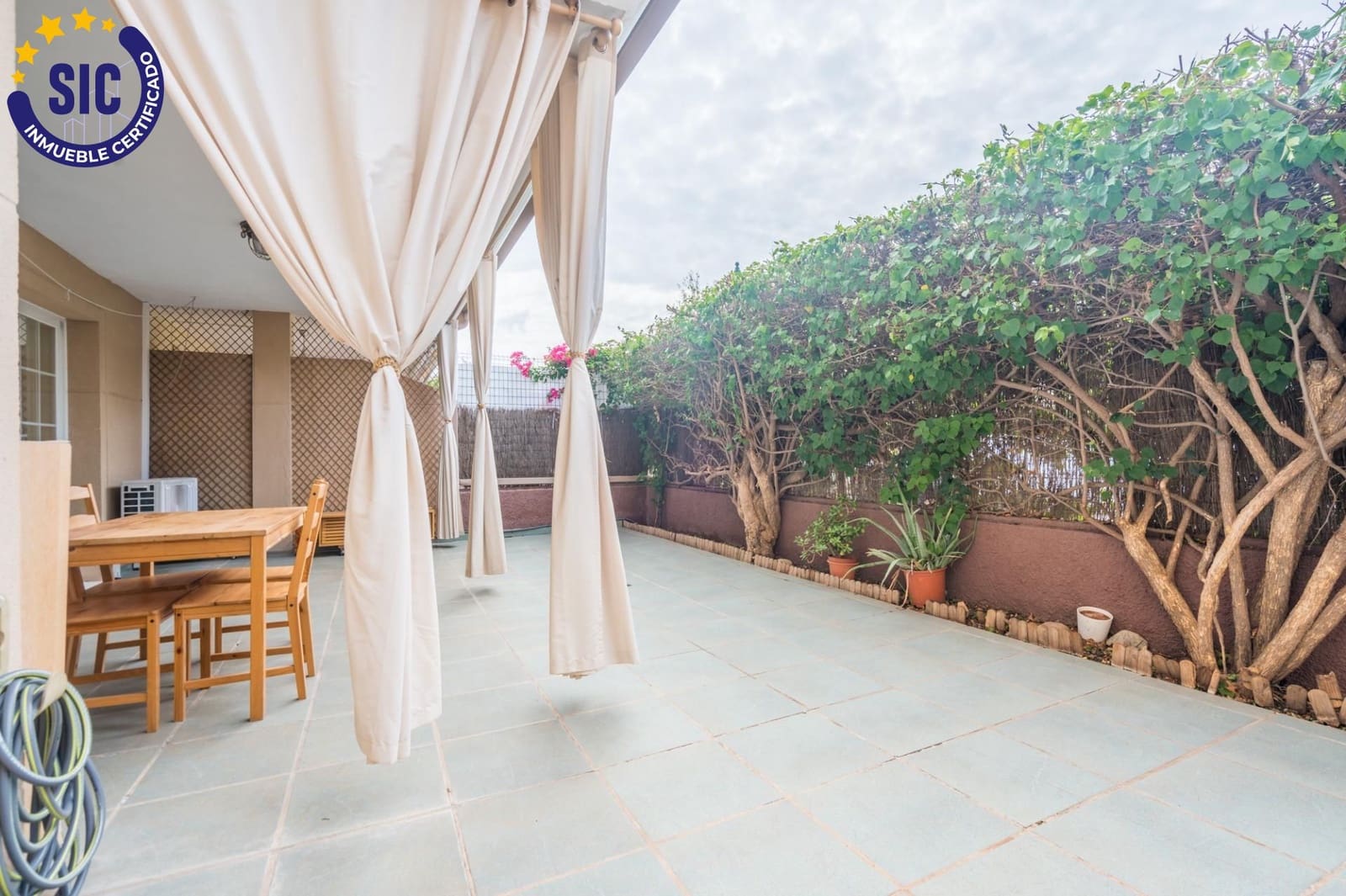 2 bedroom Flat for sale in Betera with pool garage - € 380,000 (Ref: 10131798)