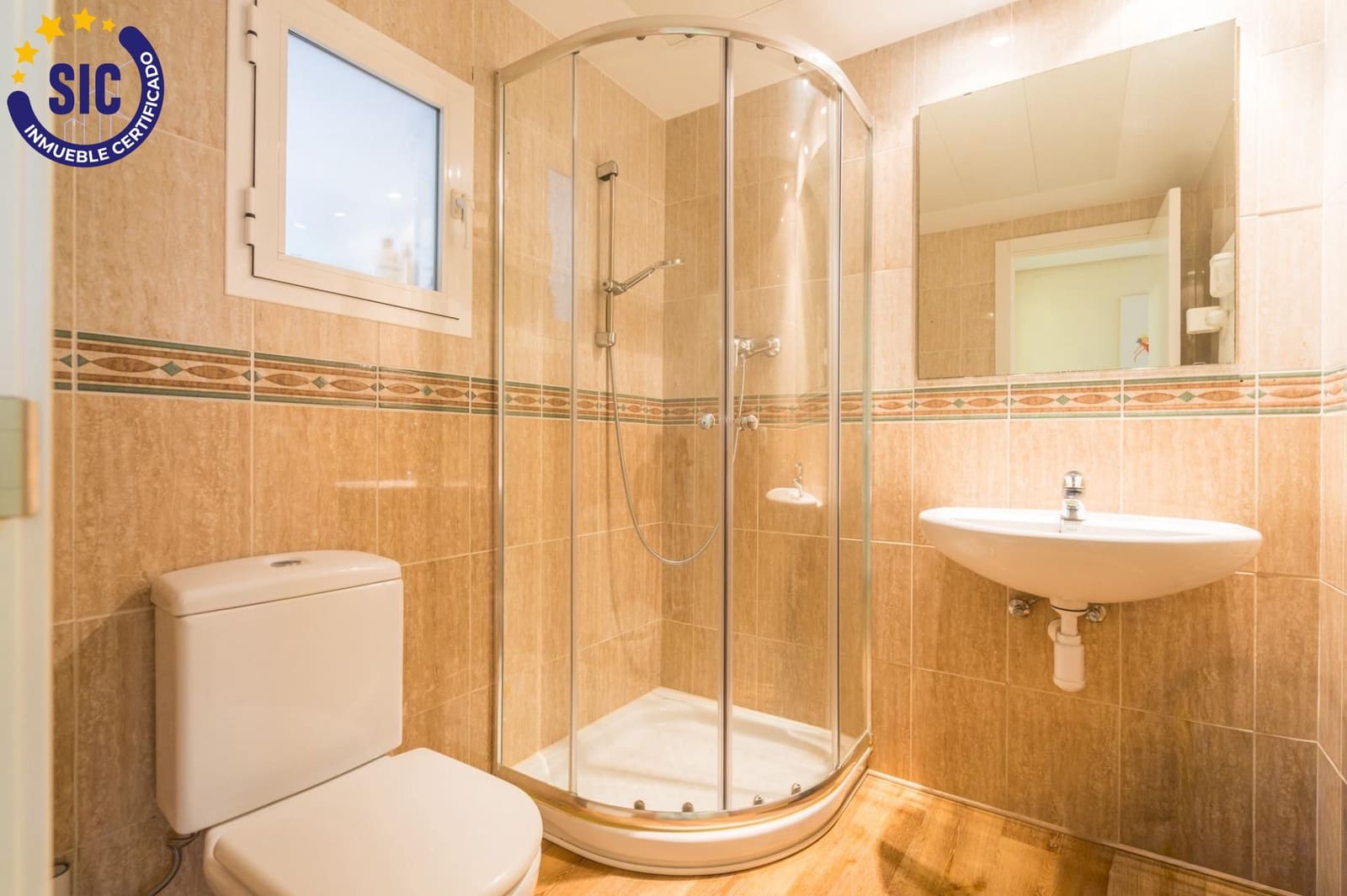 2 bedroom Flat for sale in Betera with pool garage - € 380,000 (Ref: 10131798)