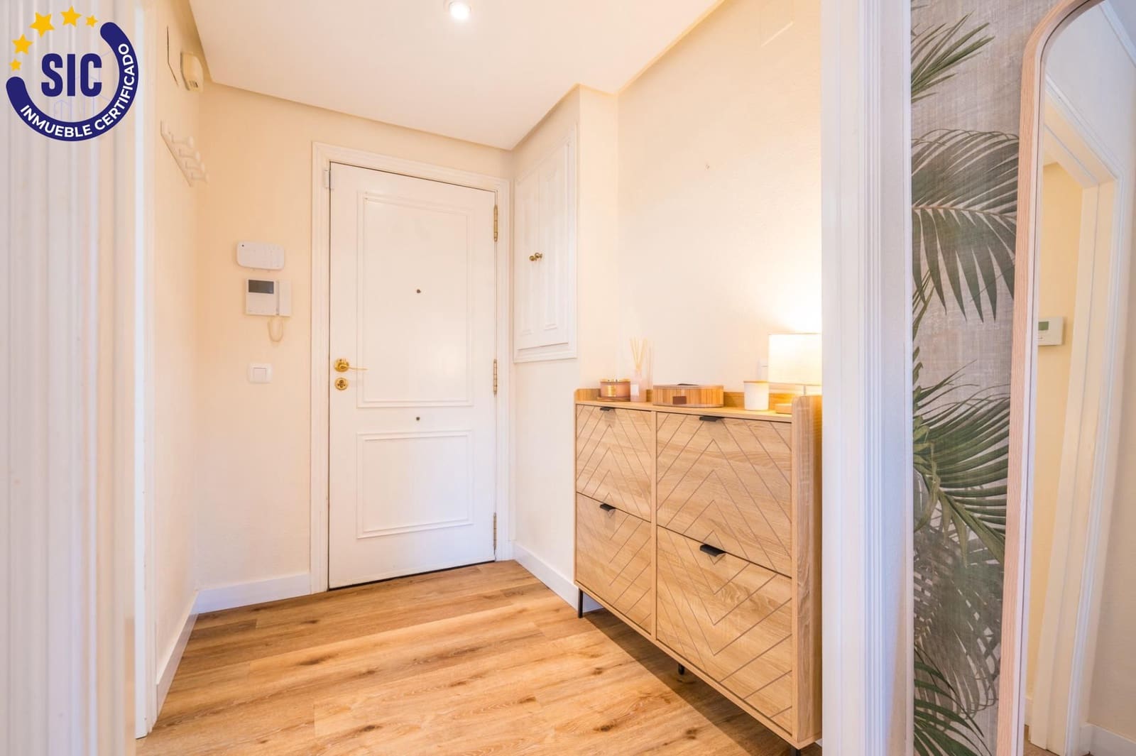 2 bedroom Flat for sale in Betera with pool garage - € 380,000 (Ref: 10131798)