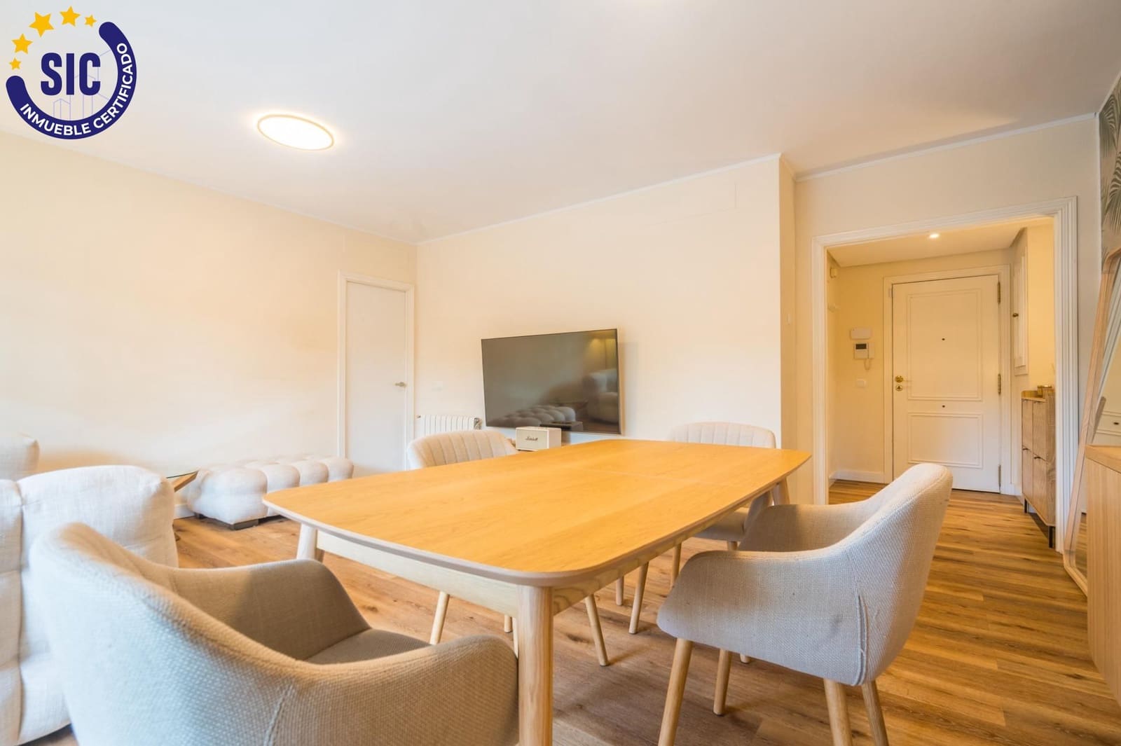2 bedroom Flat for sale in Betera with pool garage - € 380,000 (Ref: 10131798)