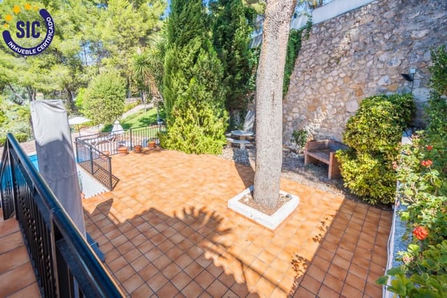 4 bedroom Apartment for sale in Chiva with pool - € 600,000 (Ref: 10168643)