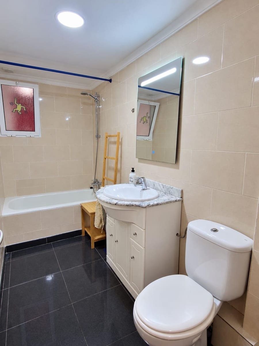 2 sovrum Lägenhet att hyra i Valencia stad - 1 500 € (Ref: 10173841)