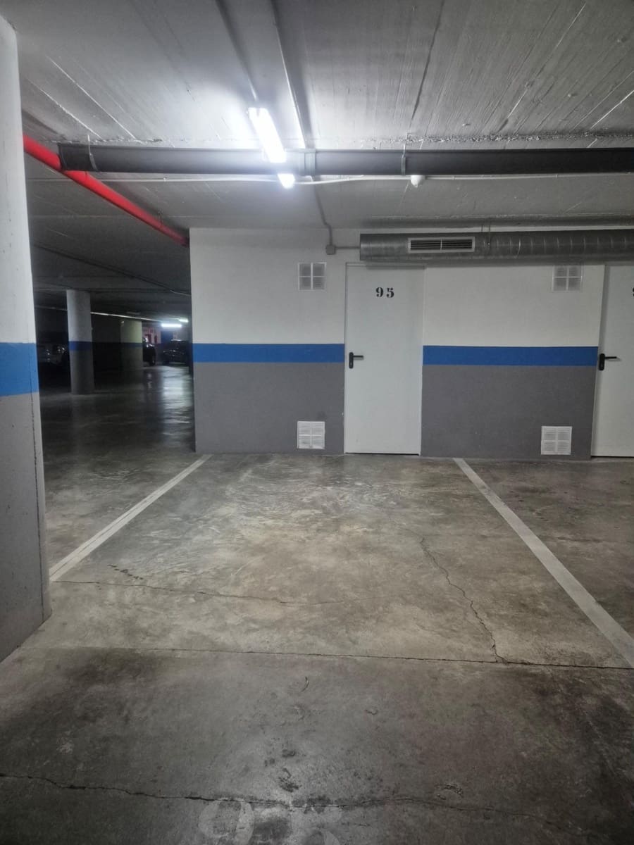 2 soveværelse Penthouse til leje i Valencia by med swimmingpool garage - € 1.900 (Ref: 10173842)