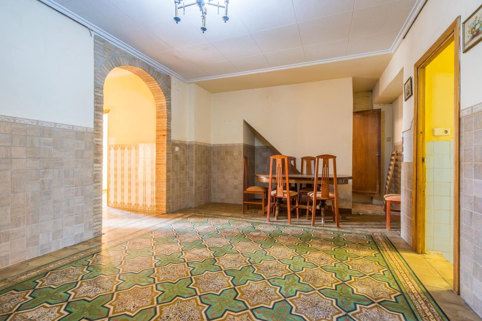 3 slaapkamer Huis te koop in Requena met garage - € 126.000 (Ref: 10180777)