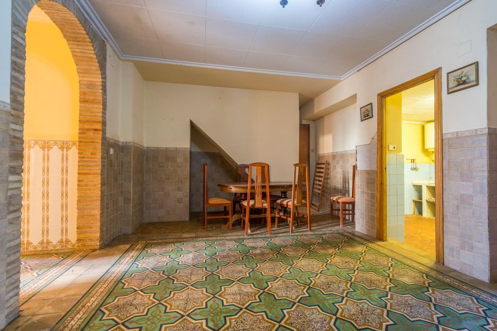 3 slaapkamer Huis te koop in Requena met garage - € 126.000 (Ref: 10180777)