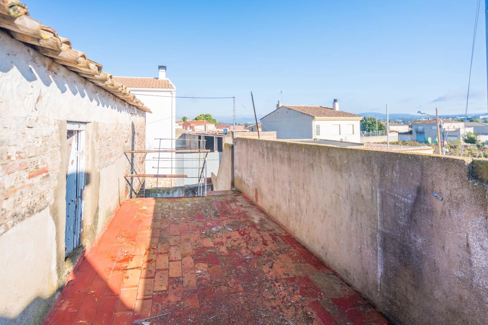 3 slaapkamer Huis te koop in Requena met garage - € 126.000 (Ref: 10180777)