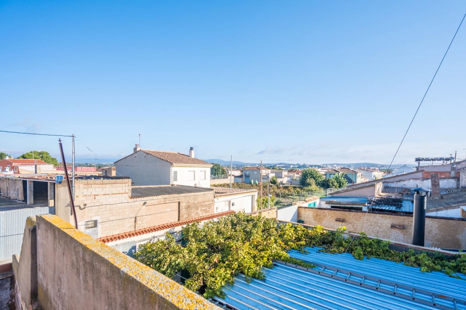 3 slaapkamer Huis te koop in Requena met garage - € 126.000 (Ref: 10180777)