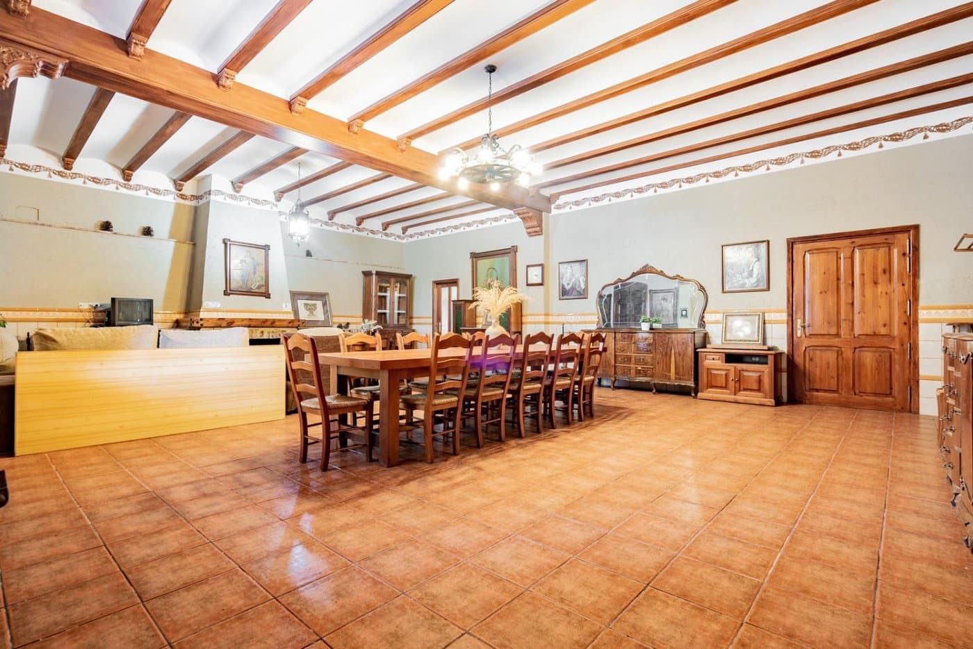 2 soveværelse Finca/Landehus til salg i L'Enova med garage - € 600.000 (Ref: 6904521)