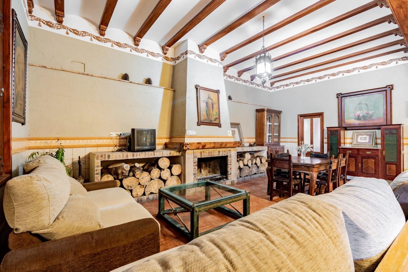 2 soveværelse Finca/Landehus til salg i L'Enova med garage - € 600.000 (Ref: 6904521)