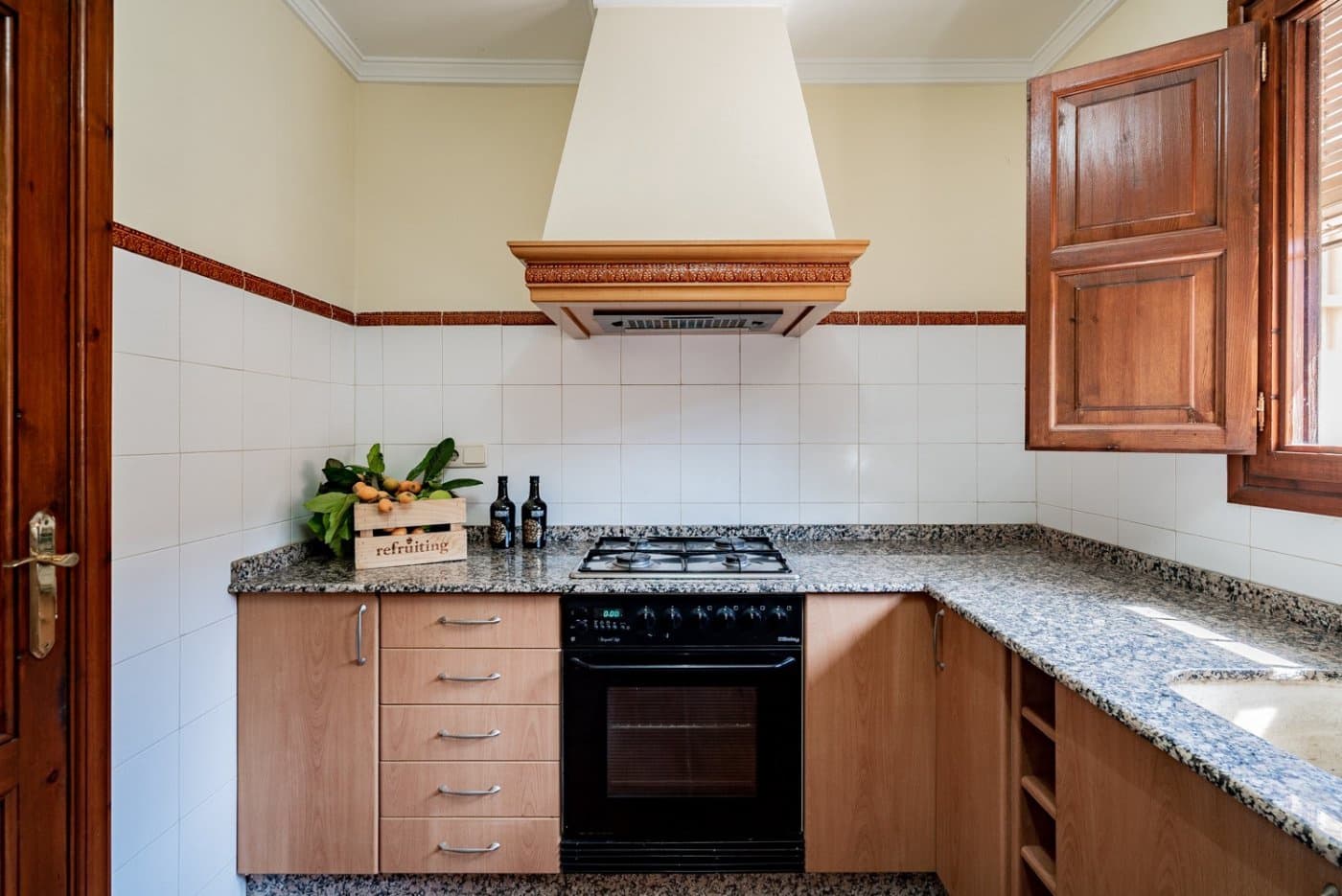 2 soveværelse Finca/Landehus til salg i L'Enova med garage - € 600.000 (Ref: 6904521)