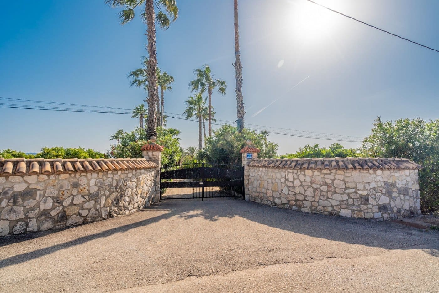 2 soveværelse Finca/Landehus til salg i L'Enova med garage - € 600.000 (Ref: 6904521)