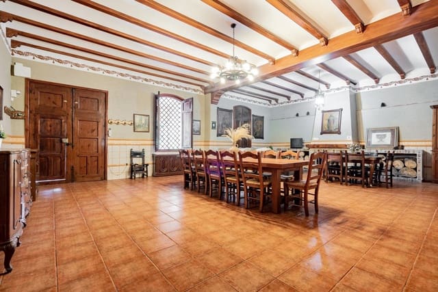 2 sypialnia Finka/Dom wiejski na sprzedaż w L'Enova z garażem - 600 000 € (Ref: 6904521)