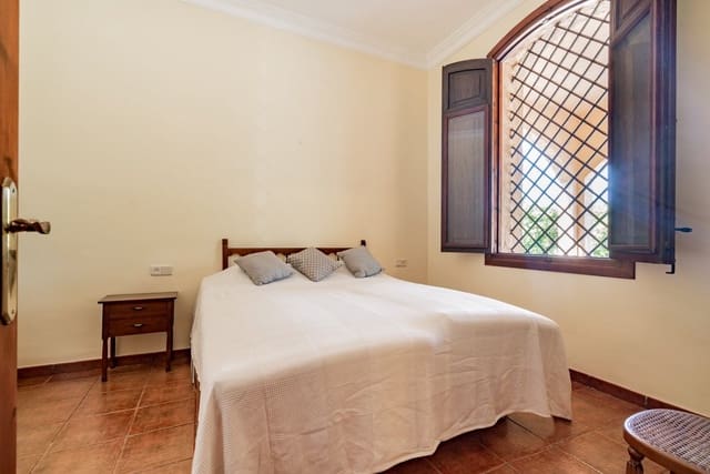 2 sypialnia Finka/Dom wiejski na sprzedaż w L'Enova z garażem - 600 000 € (Ref: 6904521)