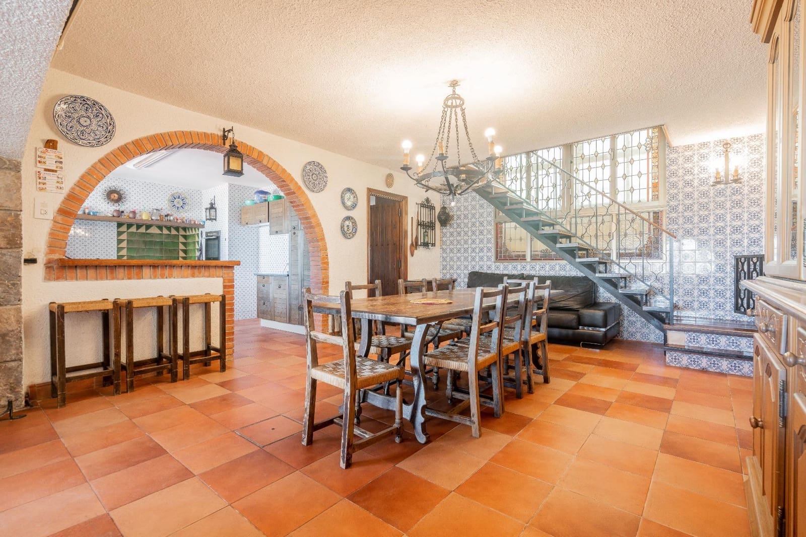 9 soverom Villa til salgs i Torrent med svømmebasseng - € 600 000 (Ref: 7622457)