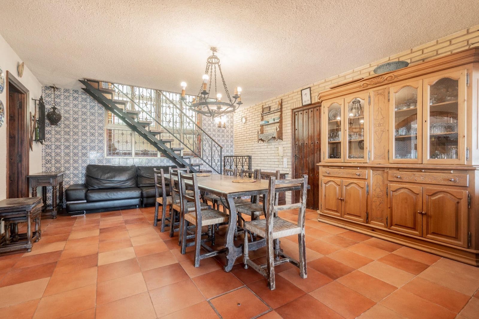 9 soverom Villa til salgs i Torrent med svømmebasseng - € 600 000 (Ref: 7622457)