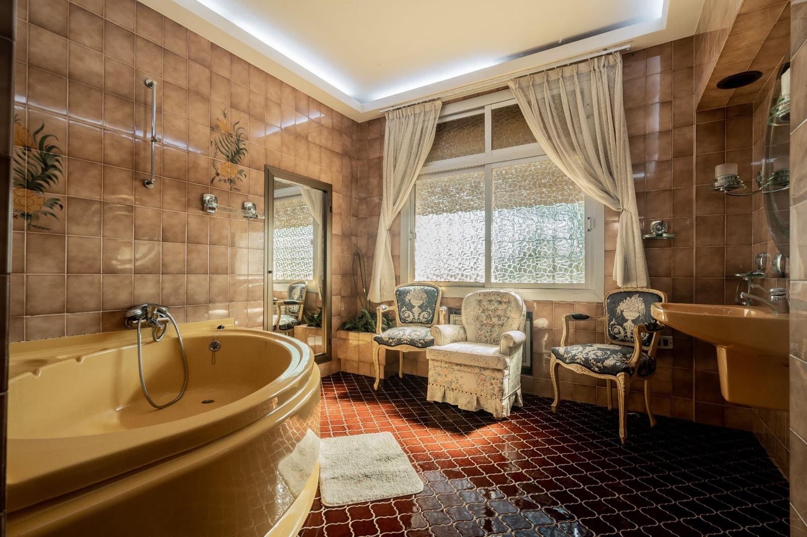 9 soverom Villa til salgs i Torrent med svømmebasseng - € 600 000 (Ref: 7622457)