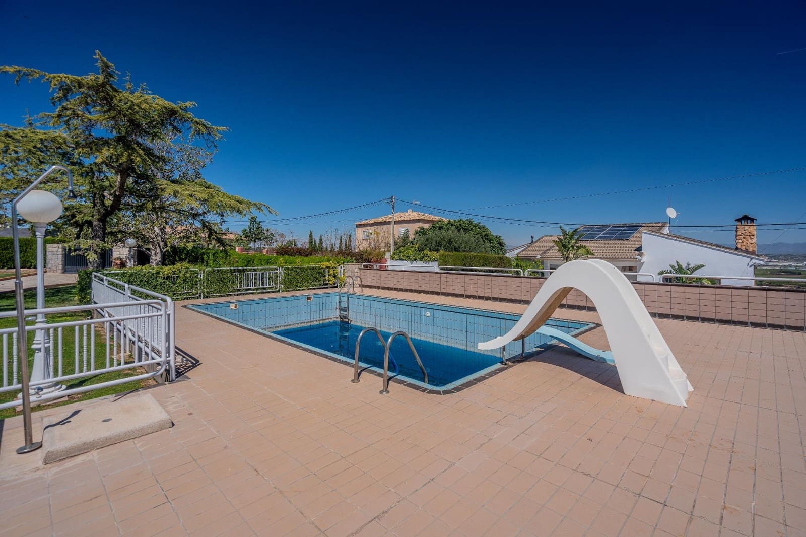 9 soverom Villa til salgs i Torrent med svømmebasseng - € 600 000 (Ref: 7622457)