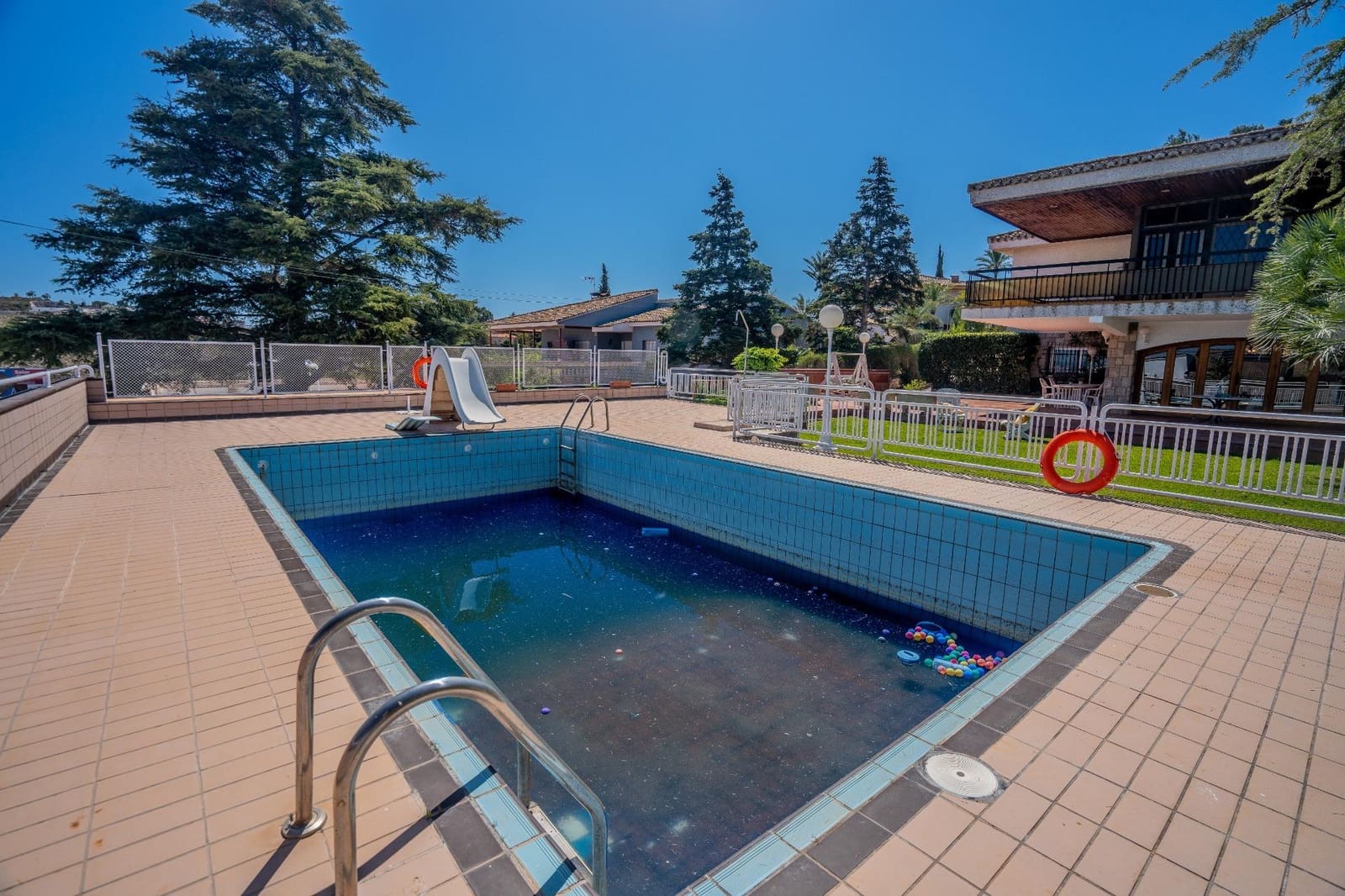 9 soverom Villa til salgs i Torrent med svømmebasseng - € 600 000 (Ref: 7622457)