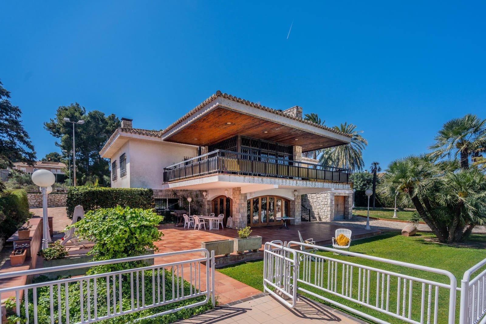 9 soverom Villa til salgs i Torrent med svømmebasseng - € 600 000 (Ref: 7622457)