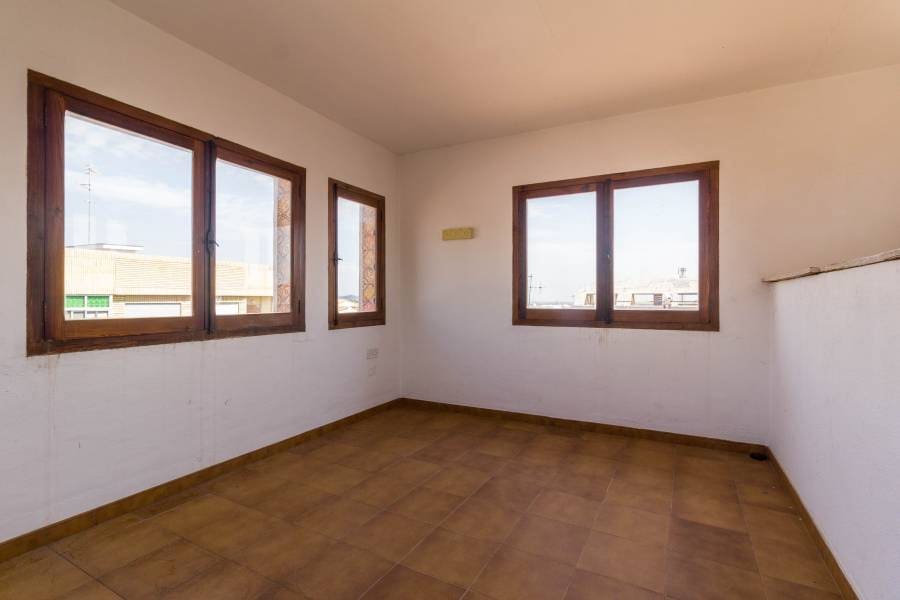 6 soveværelse Byhus til salg i Quart de les Valls - € 360.000 (Ref: 7891128)