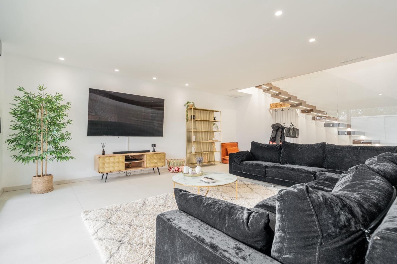 7 sypialnia Willa na sprzedaż w Picanya z basenem garażem - 749 900 € (Ref: 8068707)