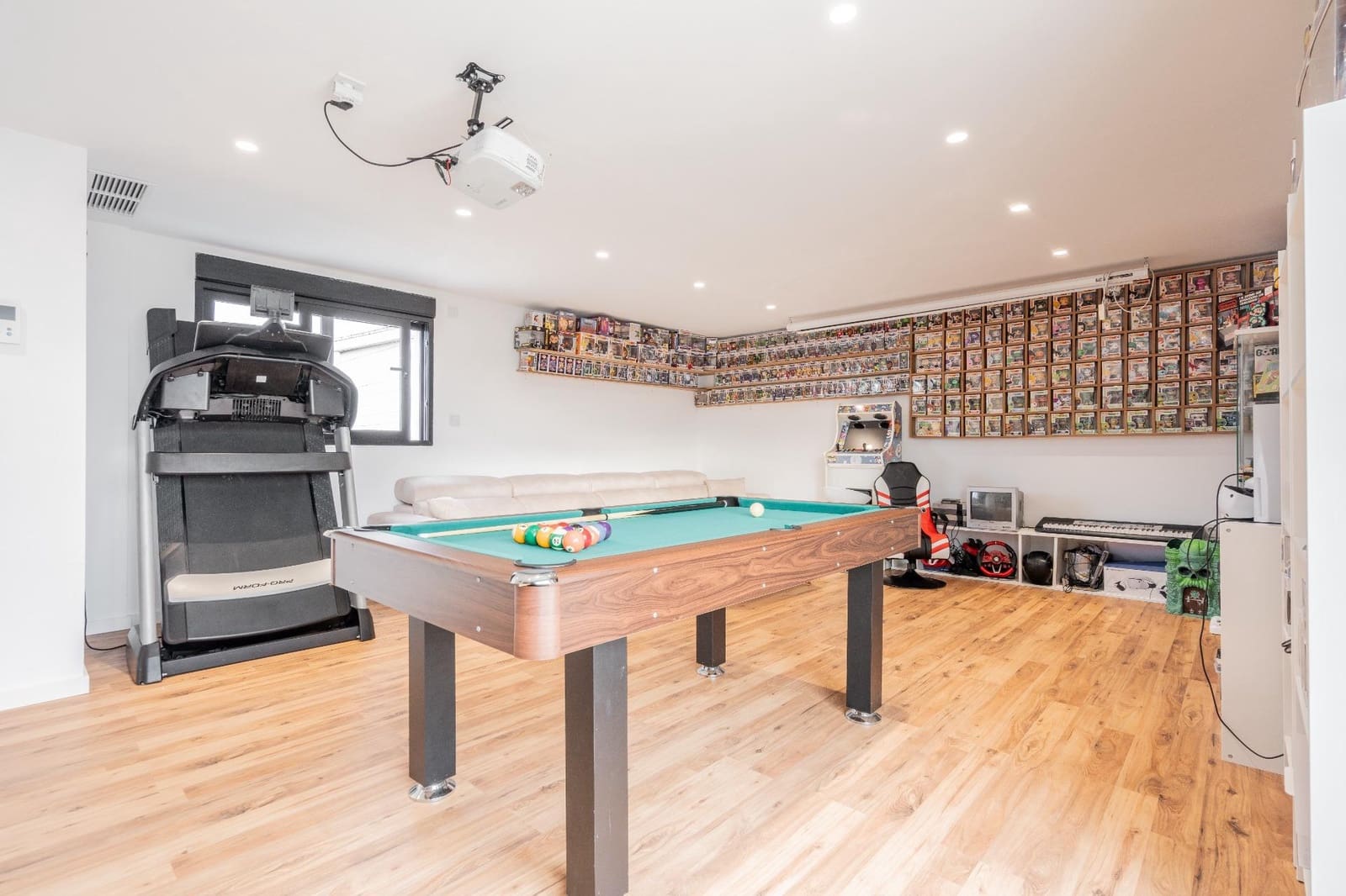 7 sypialnia Willa na sprzedaż w Picanya z basenem garażem - 749 900 € (Ref: 8068707)