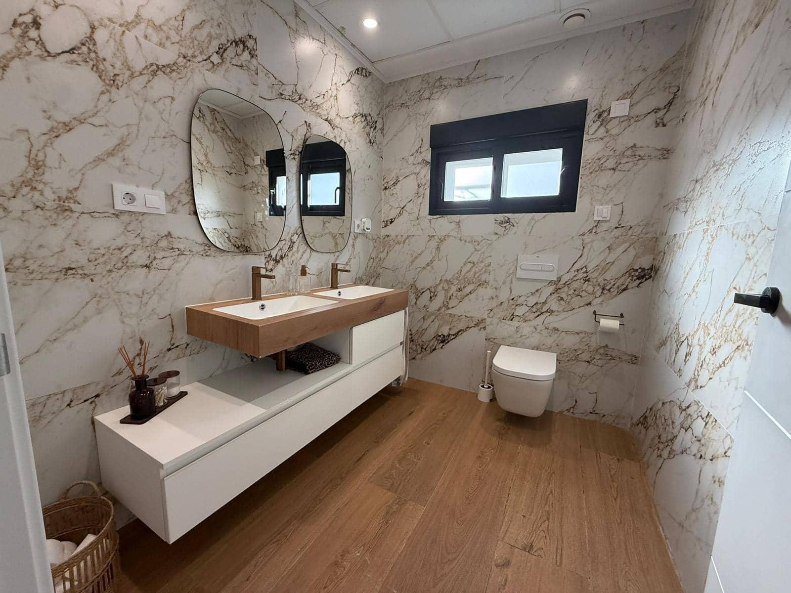 7 sypialnia Willa na sprzedaż w Picanya z basenem garażem - 749 900 € (Ref: 8068707)