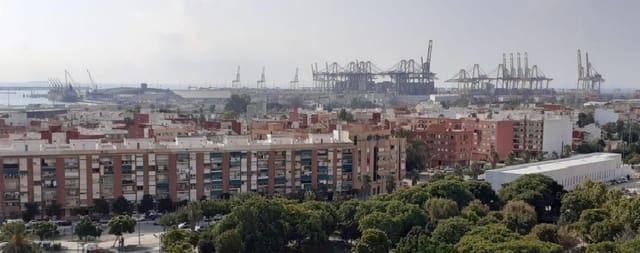 Tontti myytävänä paikassa Natzaret, Valencia kaupunki - 137 000 € (Ref: 8233501)