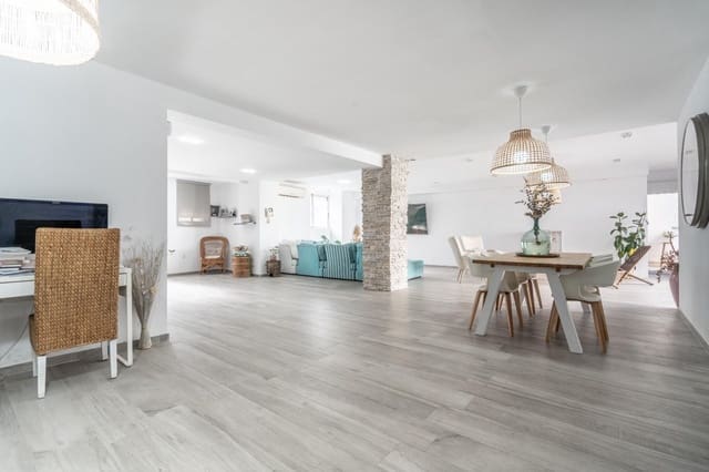 6 soverom Villa til salgs i Natzaret, Valencia by med svømmebasseng garasje - € 650 000 (Ref: 8302915)