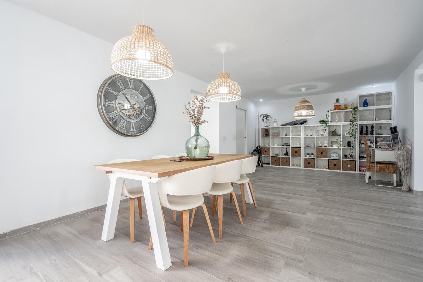 6 soveværelse Villa til salg i Valencia by med swimmingpool garage - € 650.000 (Ref: 8302915)