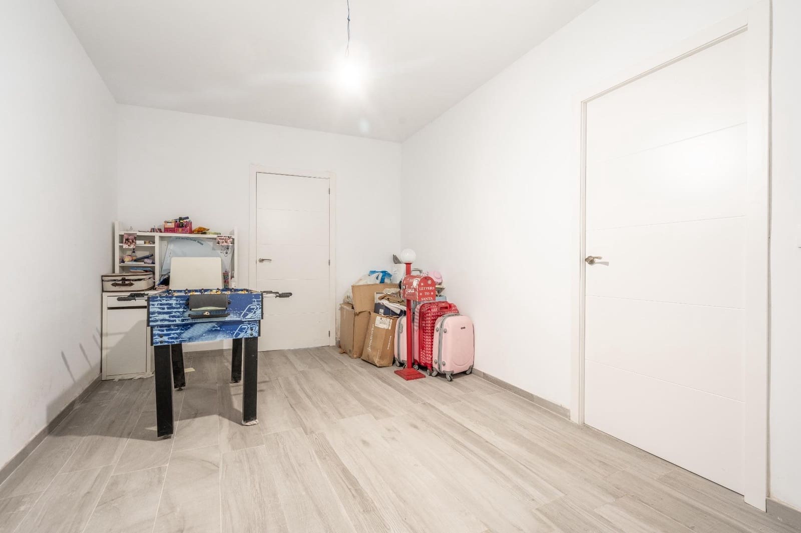 6 soveværelse Villa til salg i Valencia by med swimmingpool garage - € 650.000 (Ref: 8302915)