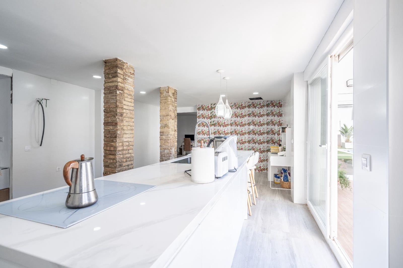 6 soveværelse Villa til salg i Valencia by med swimmingpool garage - € 650.000 (Ref: 8302915)