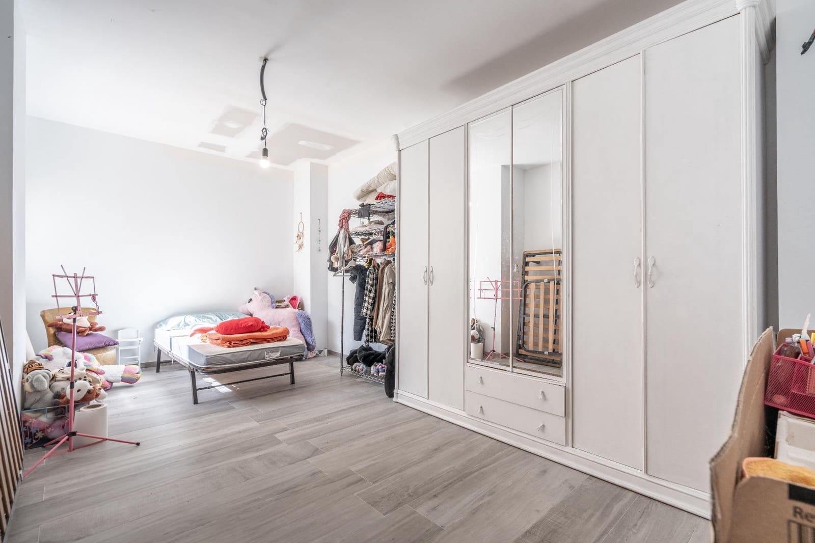 6 soveværelse Villa til salg i Valencia by med swimmingpool garage - € 650.000 (Ref: 8302915)