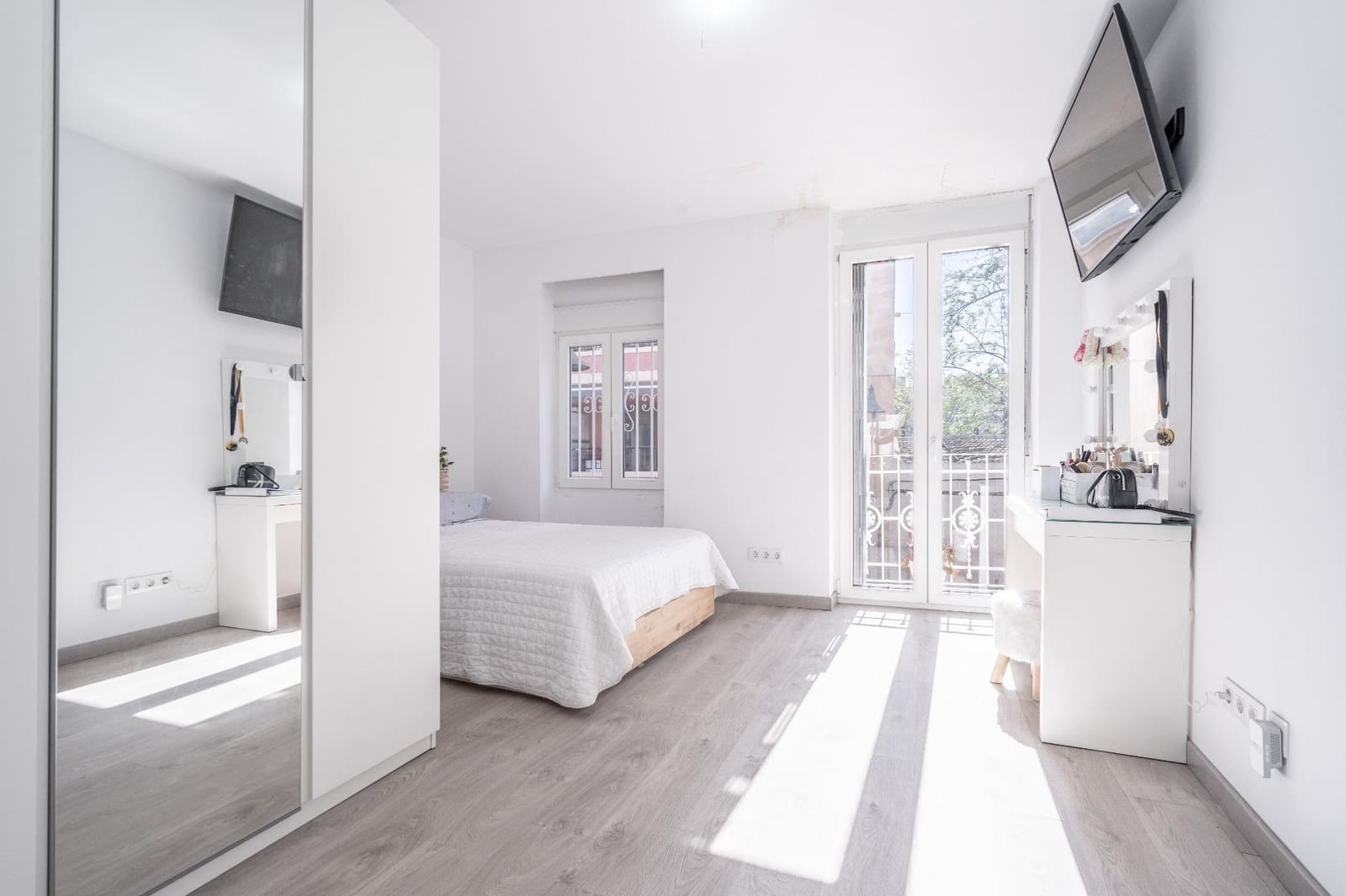 6 soveværelse Villa til salg i Valencia by med swimmingpool garage - € 650.000 (Ref: 8302915)