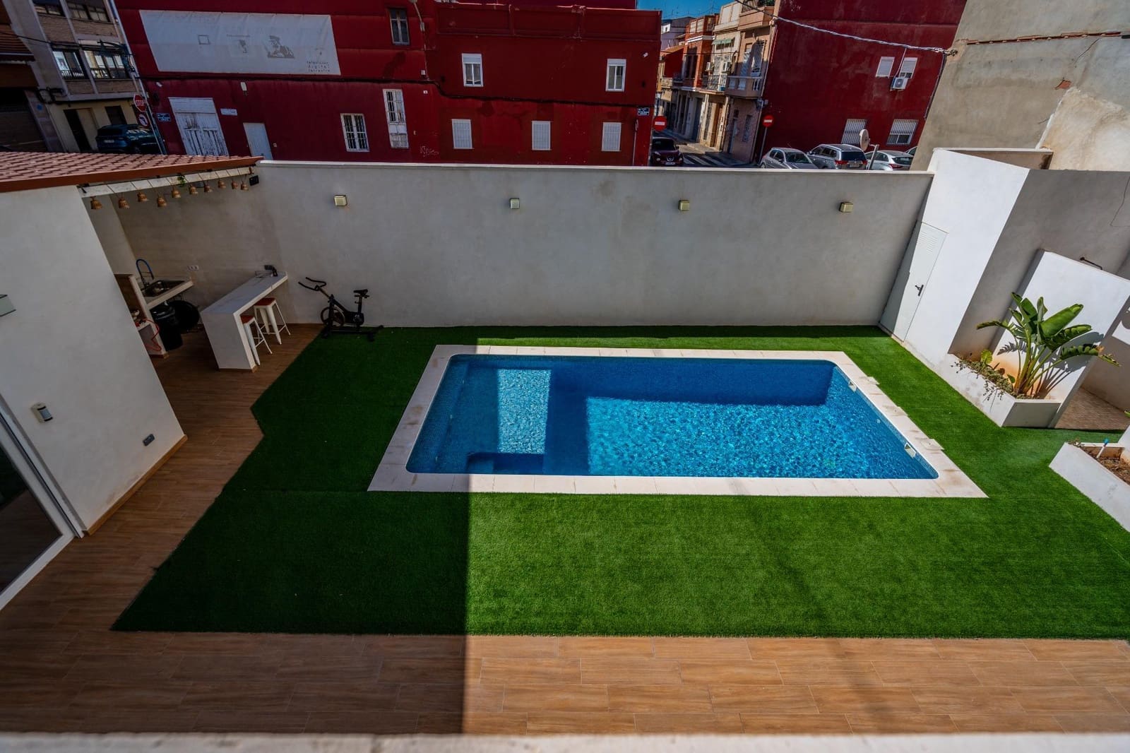 6 soveværelse Villa til salg i Valencia by med swimmingpool garage - € 650.000 (Ref: 8302915)