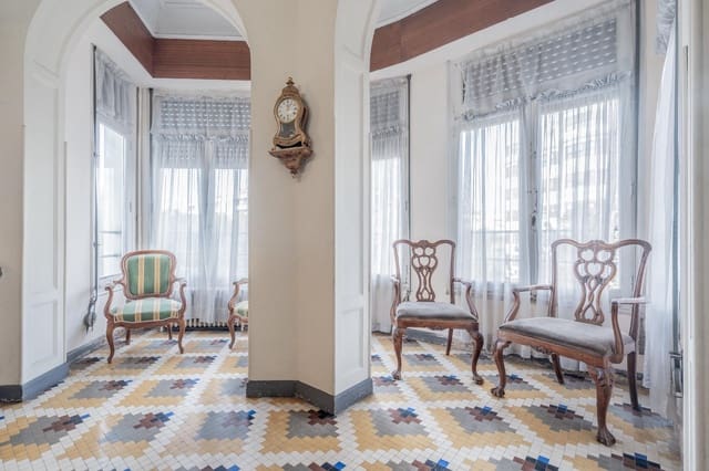 4 bedroom Flat for sale in Sant Francesc, Valencia city - € 840,000 (Ref: 8692526)