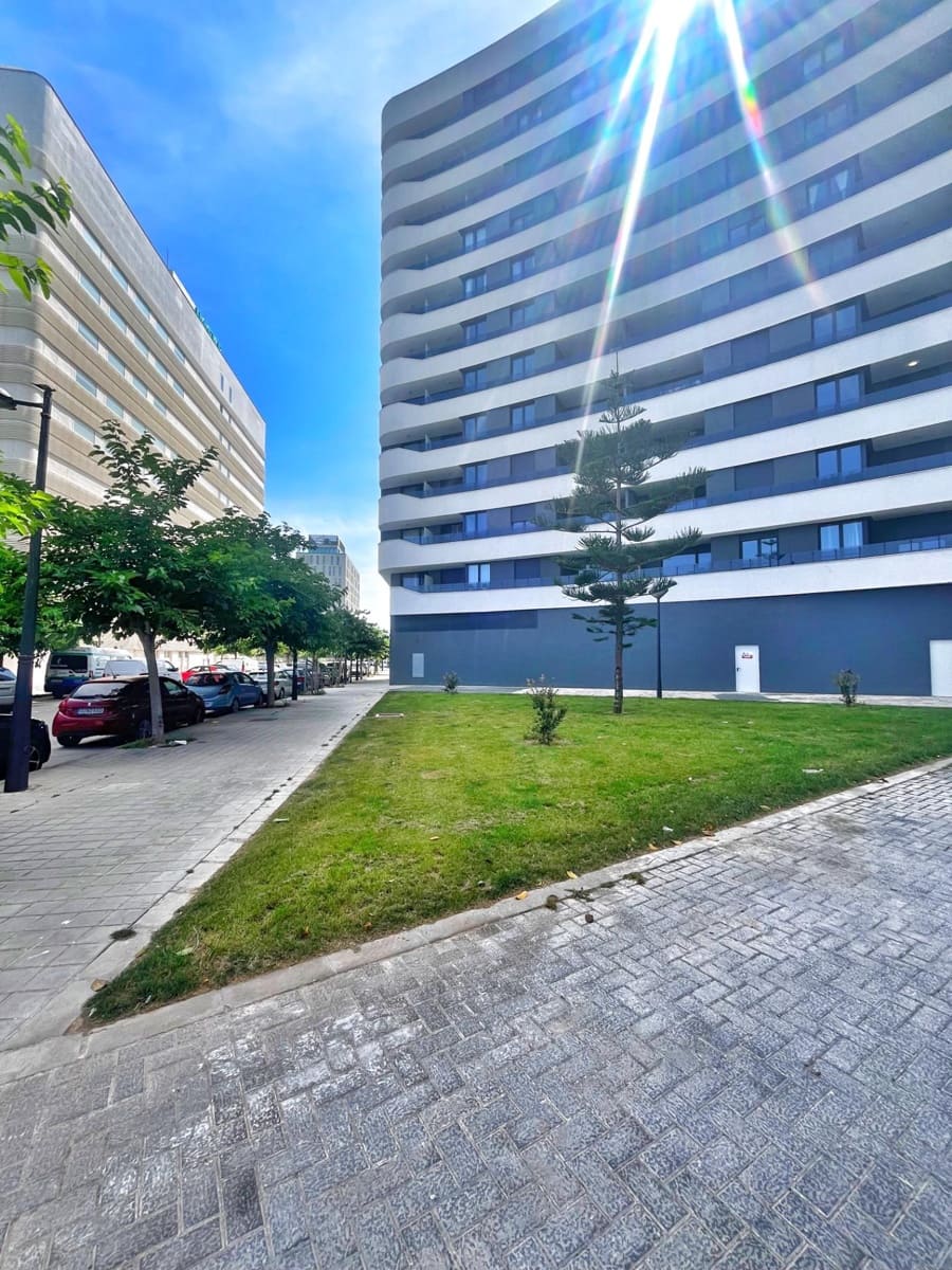 Komercyjne do wynajęcia w Miasto Walencja - 950 € (Ref: 8867113)