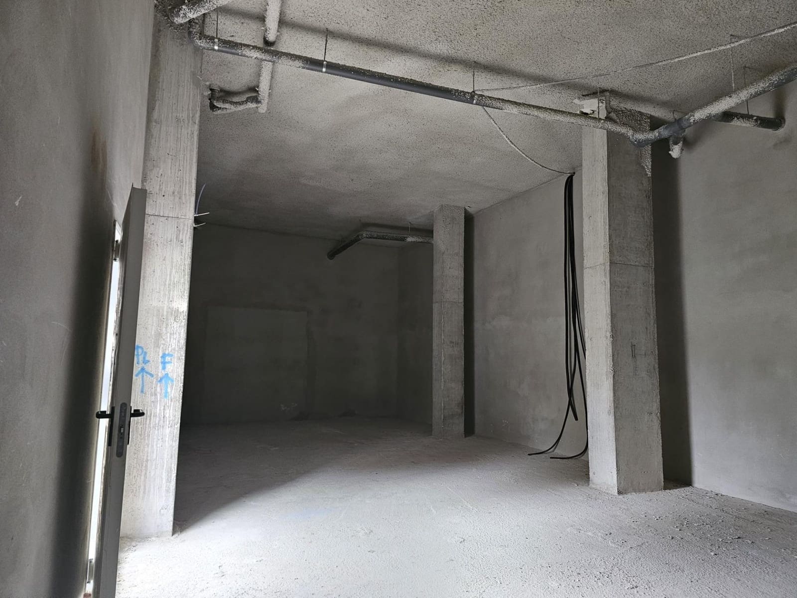 Komercyjne do wynajęcia w Miasto Walencja - 950 € (Ref: 8867113)